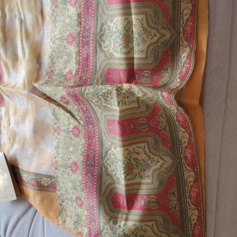 Pakistani khaadi net kurta by Threads and Motifs - Picture 6 of 11